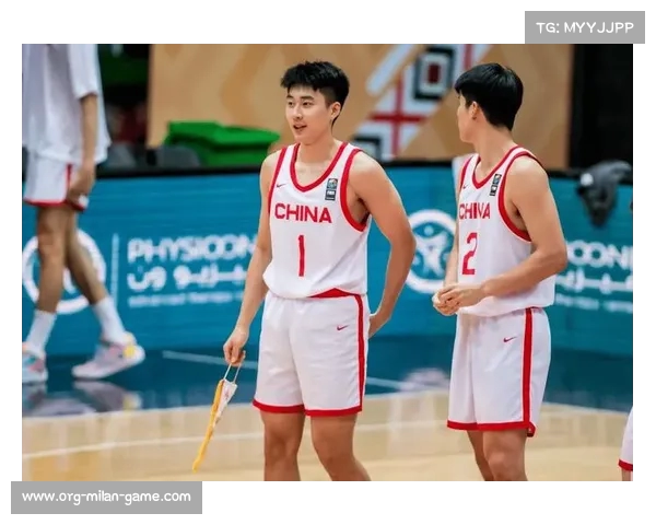 刘李致命失误拖累全队，U篮惜败立陶宛止步八强，张博源孤军奋战